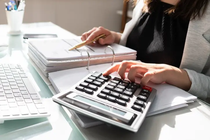 ¿Qué se estudia en la carrera de Contabilidad?