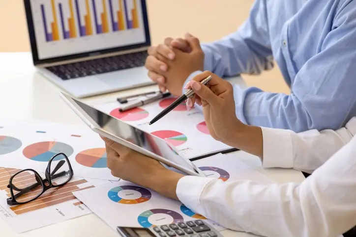 Economía financiera y empresarial