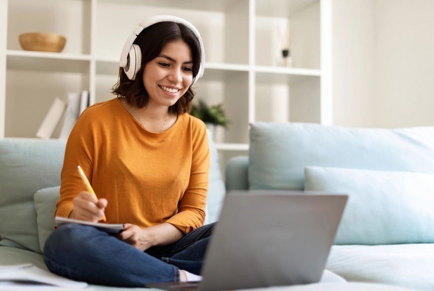 Educación virtual en Puno: ¡inscríbete en uno de los programas de la UCV! Educación virtual de la UCV para estudiantes de Puno