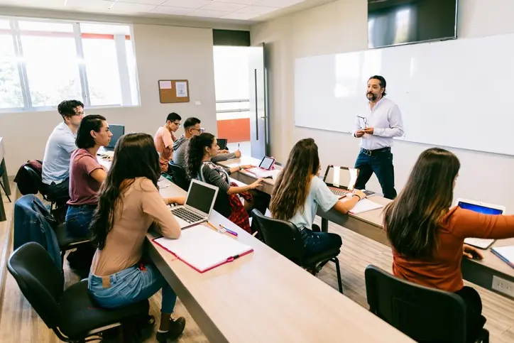 Oportunidades en pastoral y ministerios