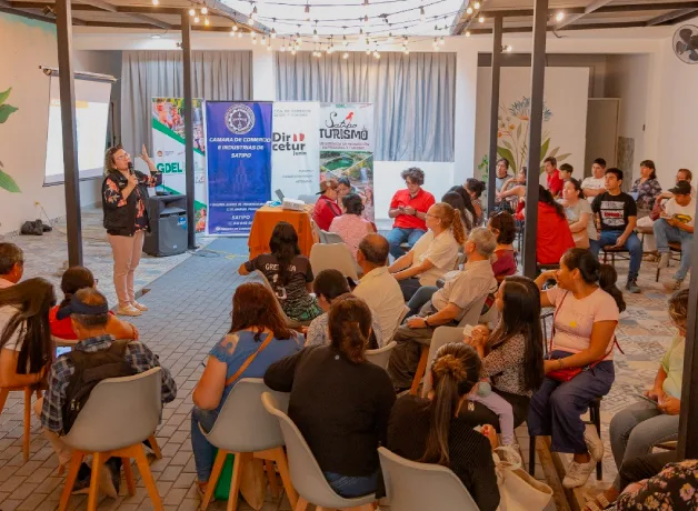 docente-ucv-capacita-en-satipo docente-ucv-capacita-en-satipo