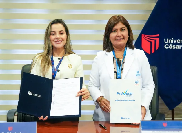 la-libertad-ucv-y-essalud-sellan-alianza-estrategica la-libertad-ucv-y-essalud-sellan-alianza-estrategica