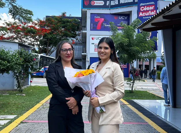 madre-e-hija-cumplen-sueno-de-ser-abogadas-en-la-ucv